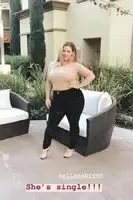 She’s Single!!!
