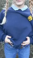 An outdoor titty drop 🙀 hope no one saw...
