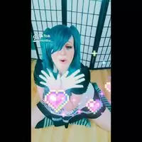 The maid found some strange liquid 👉👈