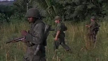 Average service day in Vietnam