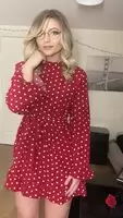 Do you guys think Red is my colour? 🌹