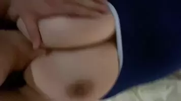 Blindfolded amateur babe