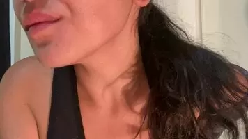 post workout titties 🏃🏻‍♀️💦 could you focus around me? 😏