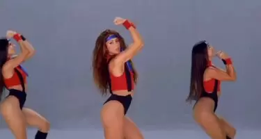 So horny for Shakira’s ass that I’d let a bi bud stroke me for her