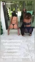 keep the camera still