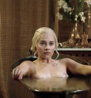 Lets all give a tribute to Emilia Clarke for draining our cocks since 2011