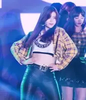 Gugudan - Soyee, Sally & Haebin