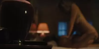 Nola Palmer in Jett