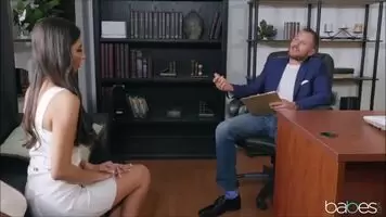 Gianna ducking her therapist