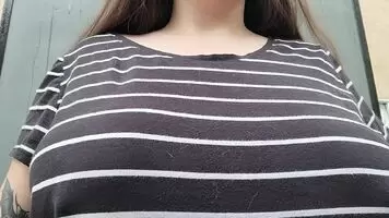 Everyone deserves some post election day titties to brighten their mood hehe 😋