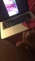 He sent me a video of him cumming to me😍