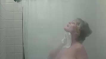 Beverly D’Angelo’s shower scene from National Lampoon’s Vacation