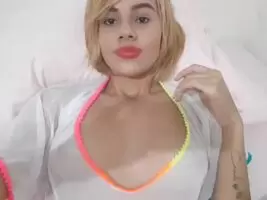 Is your cock rdy for this sex kitten tonight ? I will be taking fetish friendly and dirty talk sessions over the night 😊 Cum and say hi ! me at @Nicolesaint9 I'd love to blow that sweet load out of you 💦 !