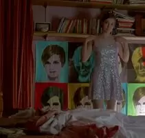 Kelly Macdonald bush flash