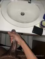 Oil it up 💦