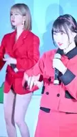 Gfriend SinB grabbing a handful of Eunha