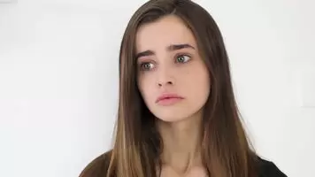 Holly Earl - Audition Gif