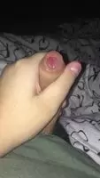 The precum makes my head so shiny 😏😳