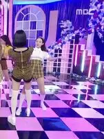 TWICE - Momo