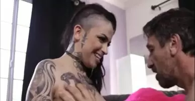 Leigh Raven
