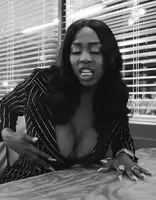 Kash Doll Cleavage