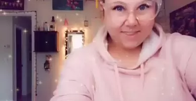 Getting better at titty drops! 🎀👑💎 who's gonna spoil this BBW princess today? 😈