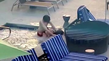 Couple Fucks Publicly In The Pool In A Spa Hotel