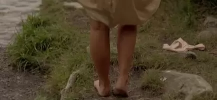 Juno Temple ass