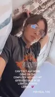 Hailee Steinfeld chilling in bed!
