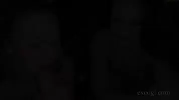She makes 2 chicks suck