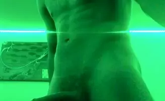 IF YOU’RE THICK AND A FREAK HMU!!