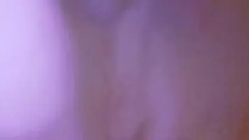 Cumming at the entrance
