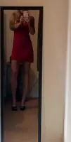 Playing a little game of peek-a-pussy with a gorgeous milf. 😈❤️
