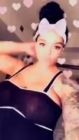 😜
