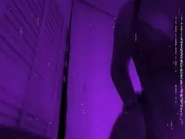 Teasing is my specialty👅