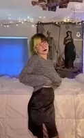 Get her free album in the comments