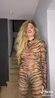 Imagine sticking your finger in there 🍑, maybe your cock too 🤤