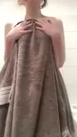 Who wants to join me in the shower? 😈