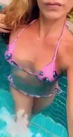 Flashing my titties outside 🥰