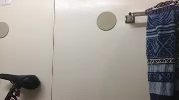 Decided I may as well film my pre-shower peel