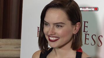 Daisy Ridley is so pretty. I wish I could stare into her eyes while she smiles at me and I cum inside her vagina