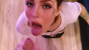 Gorgeous redhead girlfriend swallows