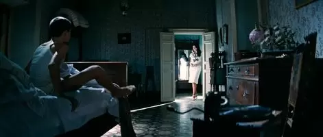 Monica Bellucci's iconic scene in Malèna