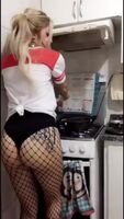 Harley Quinn cooking