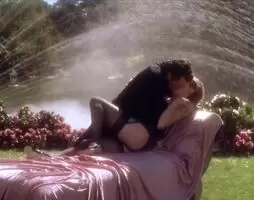 Julie Bowen's ass - Happy Gilmore