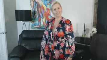 Having a bit of fun showing off my new red bra and panties.. And of course my boobs 😉 xx 55yo 🇦🇺