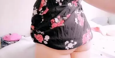 when daddy tells you to keep a princess plug in all day, and show him whenever he asks, you listen. 🤪
