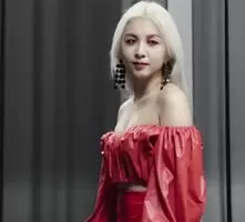 KARD - Jiwoo & Somin