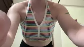Who wants to play with my teen titties 😳😳😳