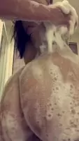 Bubbles and ass wobbles